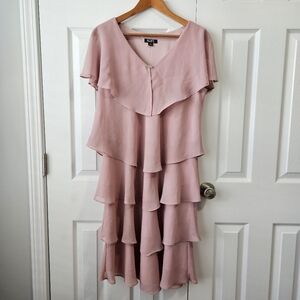 SLNY Women's Tiered Ruffle Midi Dress Faded Rose Flutter Sleeve Wedding Size 18